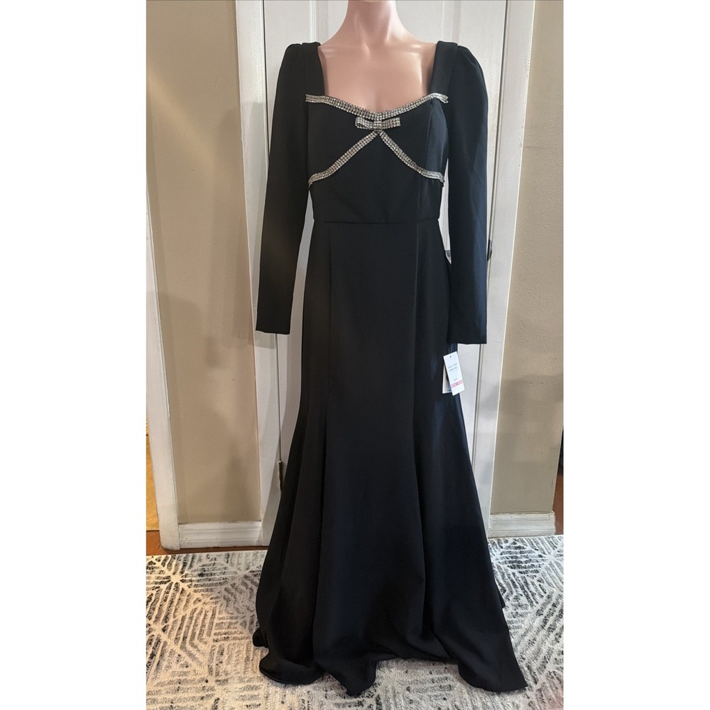 TAYLOR Women's Ebony Rhinestone Trim Long Sleeve Formal Gown Size 10 NWT $268
